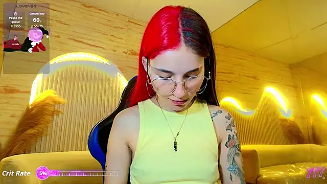 Moon Red r online show from May 27, 2026, 12:46 pm