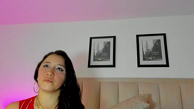 Snapshot of CatalinaSaanz chatting on June 11, 2026, 7:01 pm CatalinaSaanz online show from June 11, 2026, 7:01 pm
