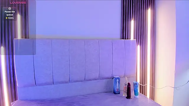 Mishell 22  online show from April 19, 2026, 7:27 pm