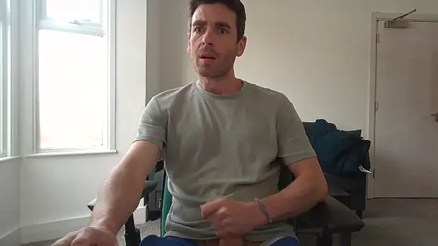 Snapshot of frenchbdmaninlondon chatting on June 15, 2026, 11:45 am frenchbdmaninlondon online show from June 15, 2026, 11:45 am