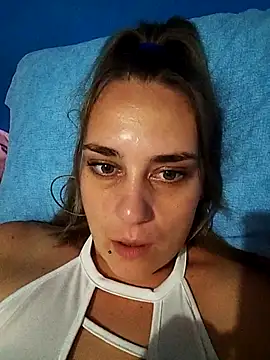 Snapshot of DARKLUNA_3 chatting on July 2, 2026, 8:26 pm DARKLUNA 3 online show from July 2, 2026, 8:26 pm