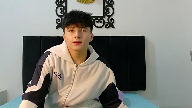 Snapshot of LunayDream chatting on June 26, 2026, 11:36 am LunayDream online show from June 26, 2026, 11:36 am