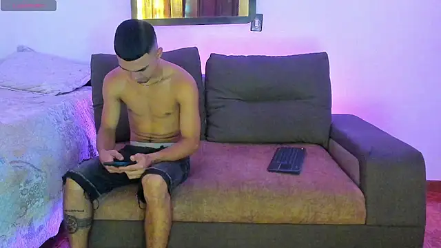 Teo Rave online show from May 7, 2026, 4:45 pm