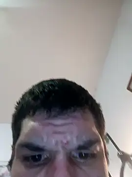 kalibeeyee123 online show from April 26, 2026, 3:42 pm