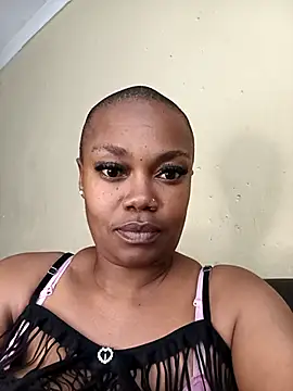 Snapshot of MisteryGirlBusty chatting on May 7, 2026, 7:58 am MisteryGirlBusty online show from May 7, 2026, 7:58 am