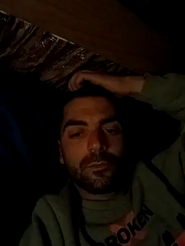 Snapshot of alieno_napoletano chatting on April 21, 2026, 8:01 pm alieno napoletano online show from April 21, 2026, 8:01 pm