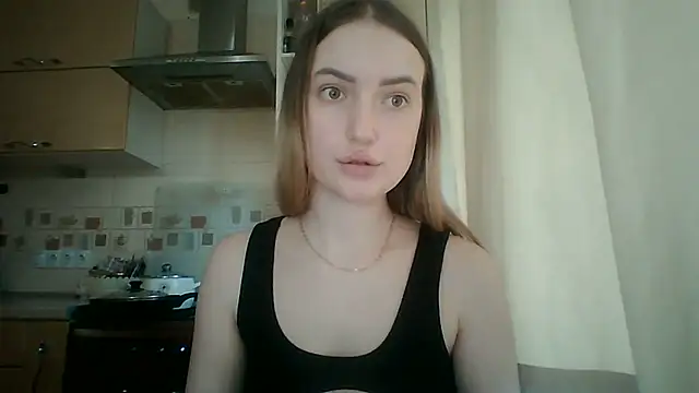 Snapshot of Lisanta chatting on June 3, 2026, 4:12 pm Lisanta online show from June 3, 2026, 4:12 pm