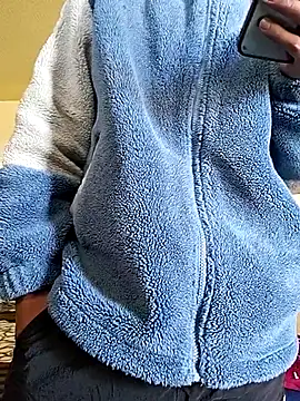 Snapshot of Exhibici chatting on May 1, 2026, 2:43 pm Exhibici online show from May 1, 2026, 2:43 pm