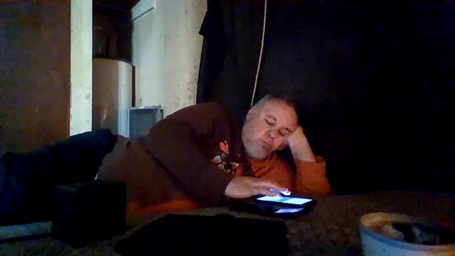 Nightshade1195 online show from June 17, 2026, 8:43 pm