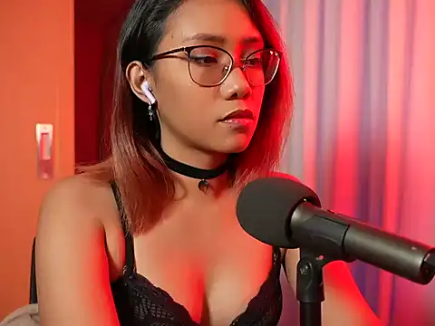 VexaNyx online show from June 9, 2026, 10:38 am