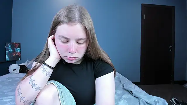 Boobsy girl online show from June 25, 2026, 12:31 pm