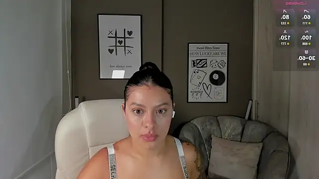 GeorginaMontclair online show from May 21, 2026, 10:11 am