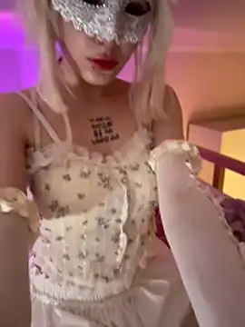 mistresskwon online show from April 29, 2026, 1:10 am