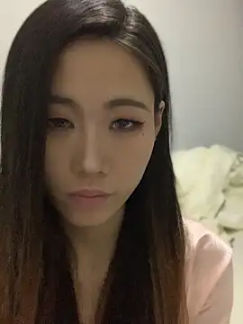 Veil-00 online show from June 4, 2026, 5:52 pm