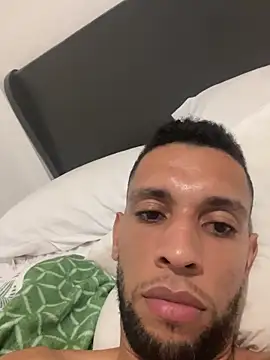 Edwiojj online show from April 20, 2026, 4:43 pm