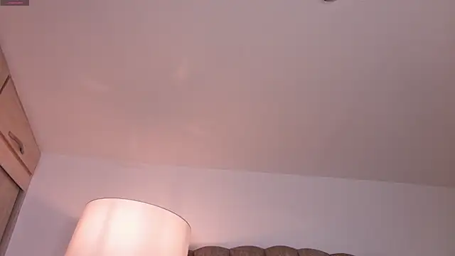 emilyorozco online show from June 6, 2026, 1:32 am