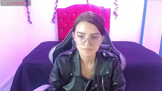 jaide16092020 online show from May 26, 2026, 9:00 pm