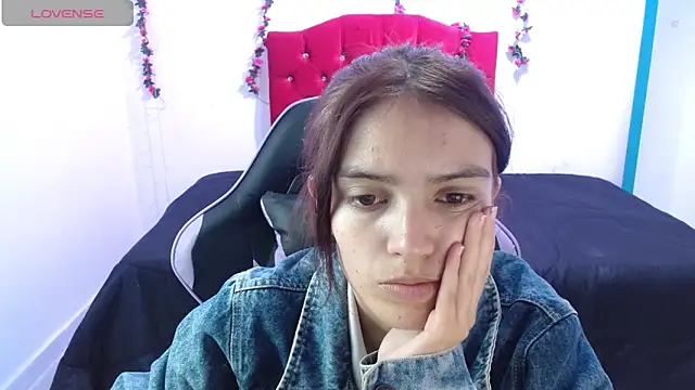 jaide16092020 online show from June 1, 2026, 9:05 pm