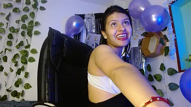 Snapshot of Jennal-Guerrero chatting on June 4, 2026, 12:05 am Jennal-Guerrero online show from June 4, 2026, 12:05 am