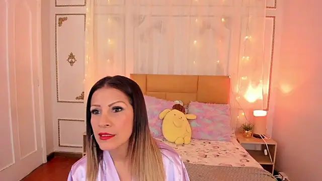 cris milk online show from June 9, 2026, 9:04 pm