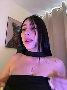 IsabellaNoir  online show from July 10, 2026, 5:15 pm