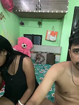 hot-couple-0 online show from July 18, 2026, 7:23 am