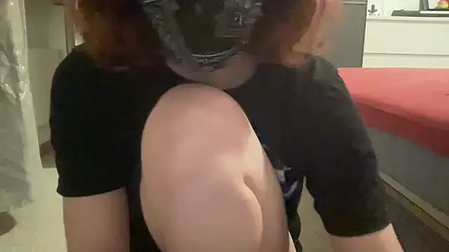 leasweetyy online show from July 21, 2026, 8:55 pm