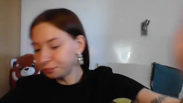 JuicyErika online show from April 30, 2026, 6:14 pm