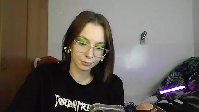 JuicyErika online show from May 5, 2026, 8:39 pm