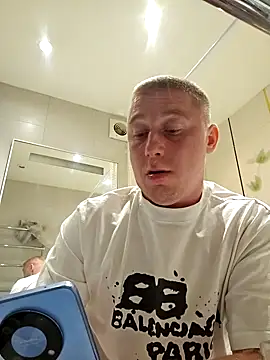 Petreliseev online show from April 21, 2026, 1:17 pm