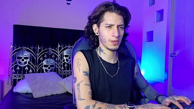 Vergil Noir  online show from June 2, 2026, 4:14 am