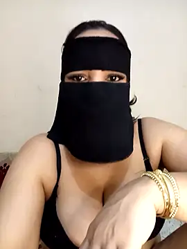 Snapshot of Anaxx_arabHott chatting on April 28, 2026, 4:01 pm Anaxx arabHott online show from April 28, 2026, 4:01 pm