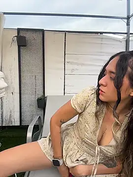 SinSirenXXX online show from April 29, 2026, 1:15 pm