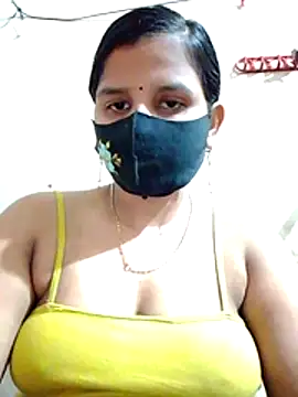 Nigar Hatun online show from May 6, 2026, 12:21 pm