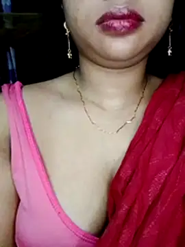 Nigar Hatun online show from May 18, 2026, 6:36 pm