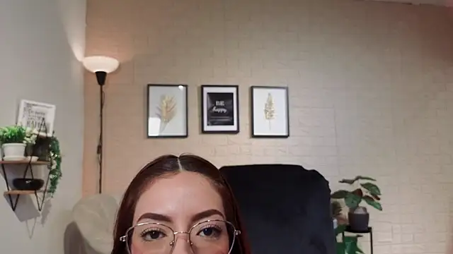 Snapshot of MissOffice_ chatting on July 28, 2026, 2:13 pm MissOffice online show from July 28, 2026, 2:13 pm