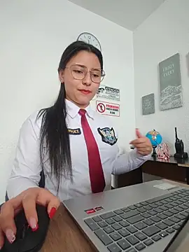 Queen linda1 online show from May 11, 2026, 4:48 pm