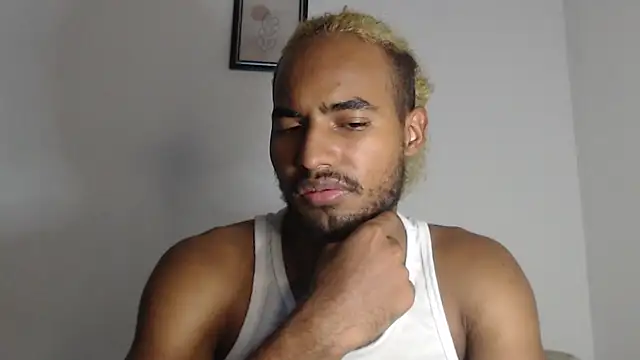 Snapshot of salvatore_amator chatting on May 28, 2026, 5:38 am salvatore amator online show from May 28, 2026, 5:38 am