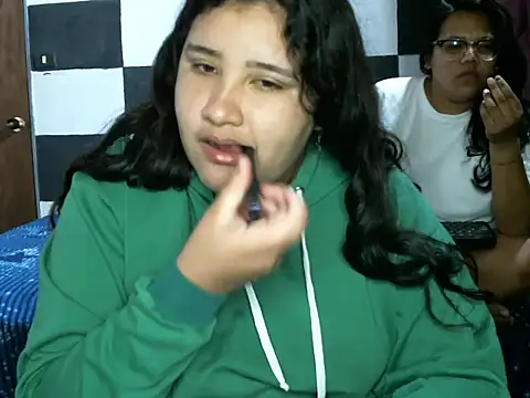 Snapshot of Valery-Khloe chatting on July 27, 2026, 3:46 am Valery-Khloe online show from July 27, 2026, 3:46 am