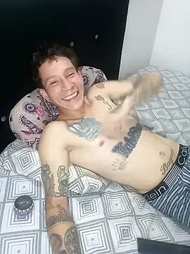 NoirBlom online show from April 24, 2026, 4:48 am