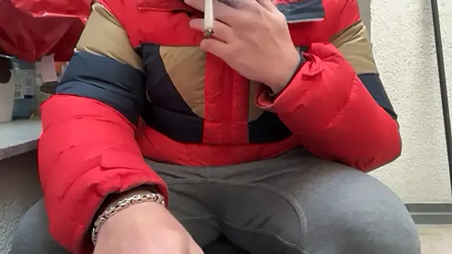 familycouple74 online show from April 22, 2026, 10:17 am