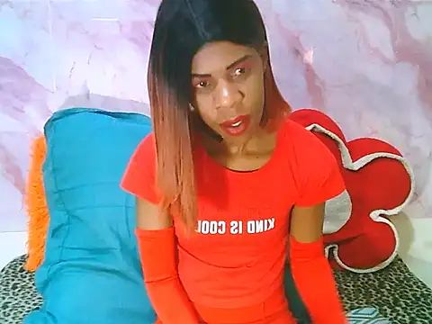 Snapshot of EbonySweetPeach chatting on June 4, 2026, 5:35 am EbonySweetPeach online show from June 4, 2026, 5:35 am