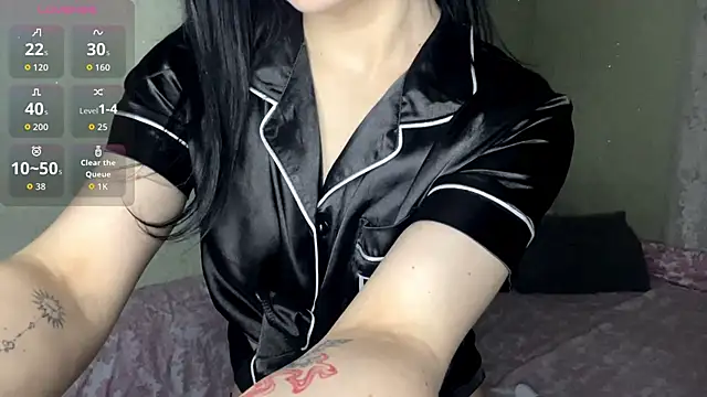 Madisonlovx online show from June 18, 2026, 7:29 pm