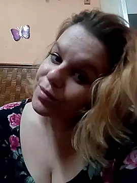 Maryquenn online show from April 30, 2026, 9:08 pm