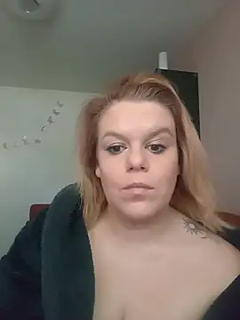 Snapshot of Maryquenn chatting on May 20, 2026, 7:58 am Maryquenn online show from May 20, 2026, 7:58 am