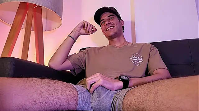 Derek stud  online show from June 17, 2026, 5:10 am