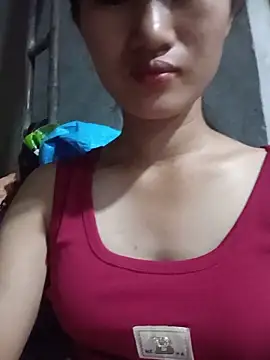 Rosie LoveUU online show from May 16, 2026, 10:47 am