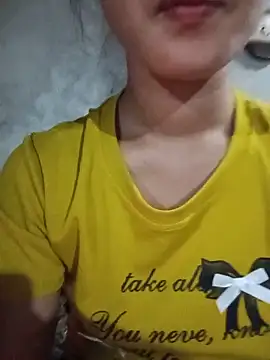 Rosie LoveUU online show from May 16, 2026, 10:52 pm