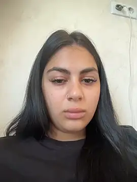 LilyLovell online show from June 4, 2026, 12:11 pm