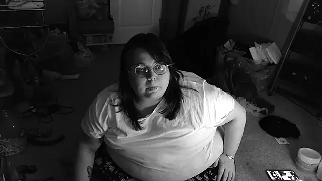 princessghostiii online show from May 3, 2026, 2:06 am